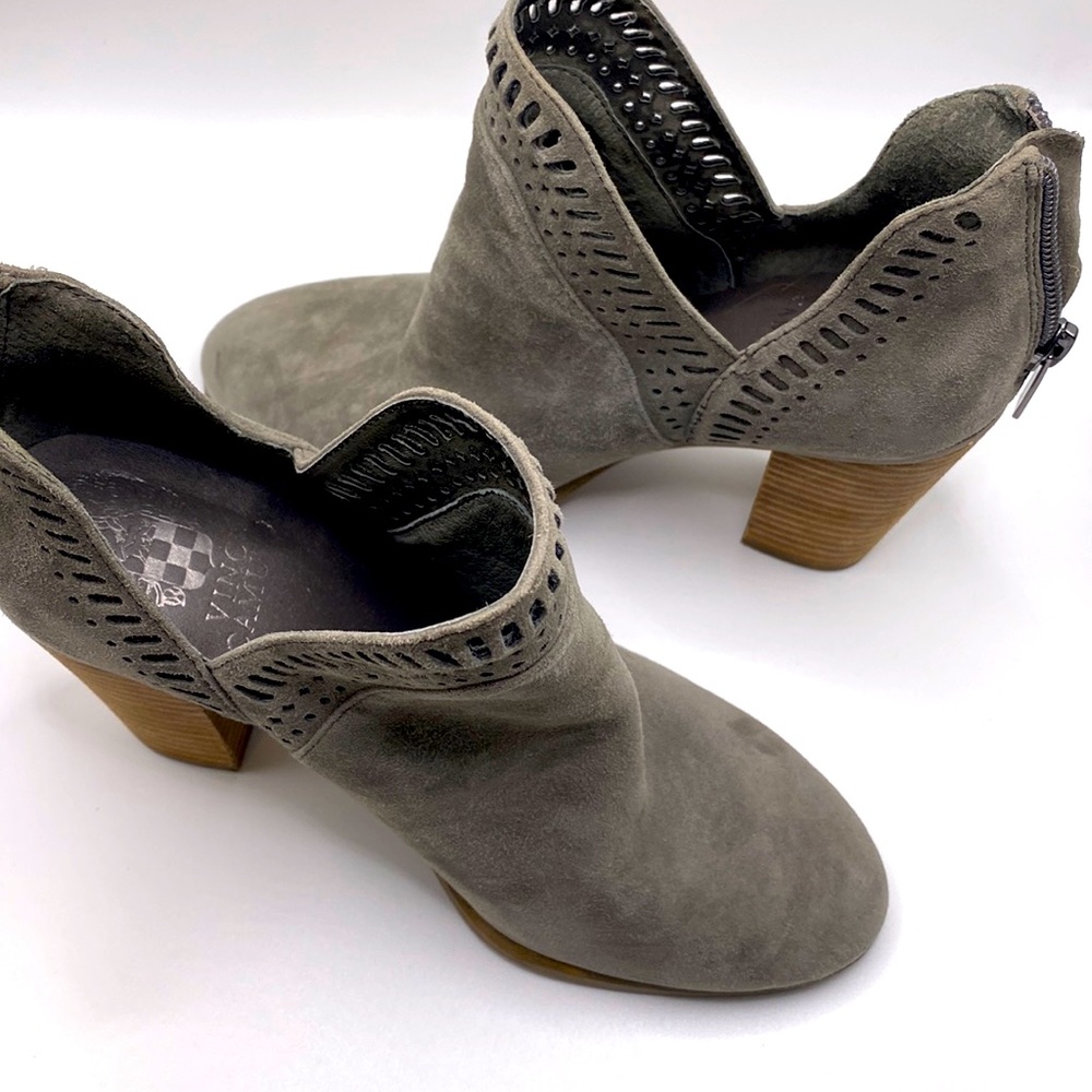 Vince Camuto Booties 5.5